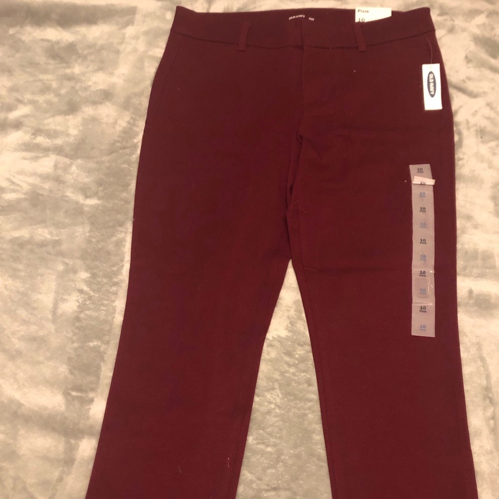 Old navy pixie pants size 10 burgundy